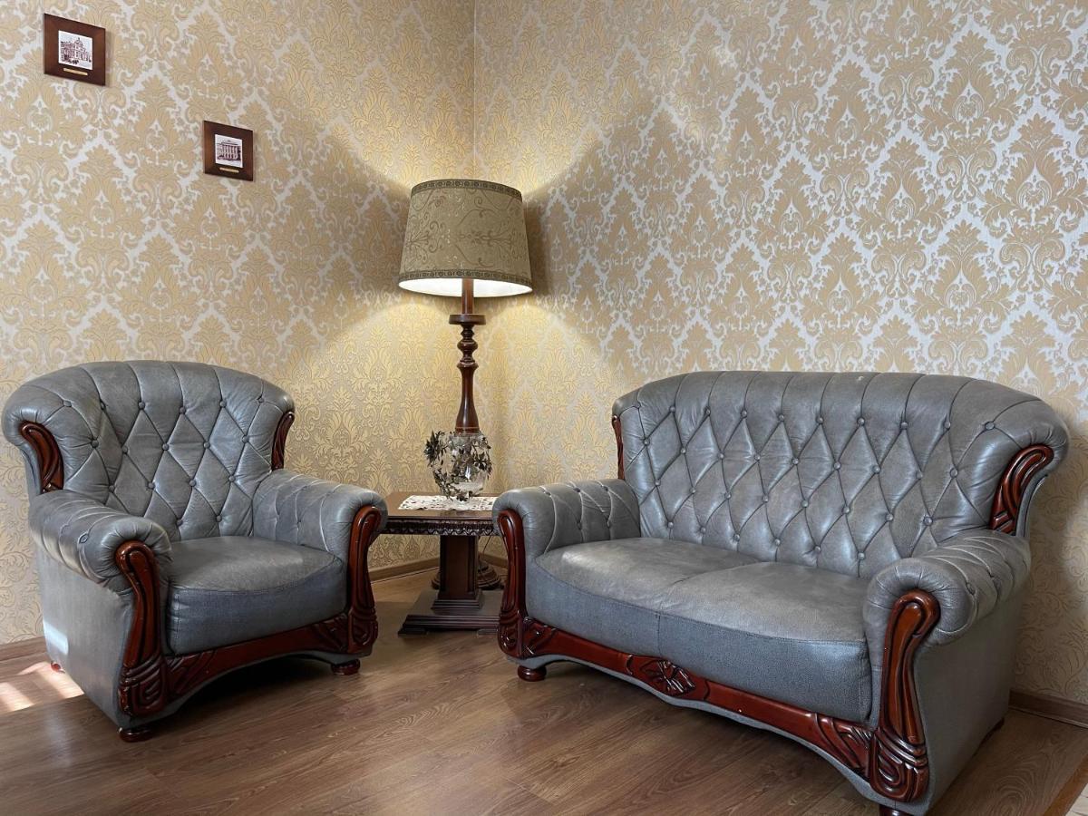 Apartment On Franka リヴィウ エクステリア 写真