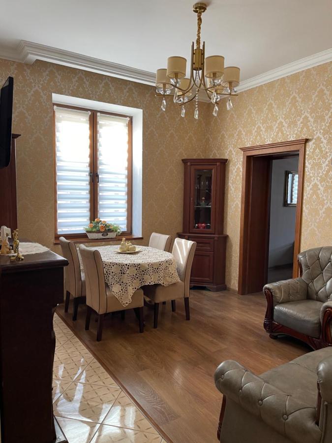 Apartment On Franka リヴィウ エクステリア 写真