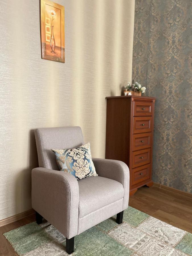 Apartment On Franka リヴィウ エクステリア 写真