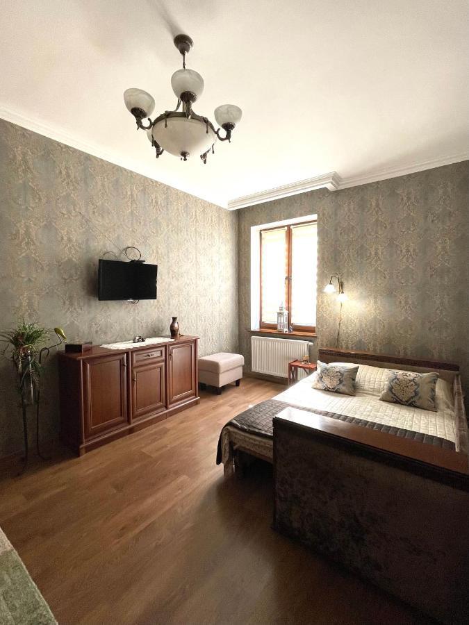 Apartment On Franka リヴィウ エクステリア 写真